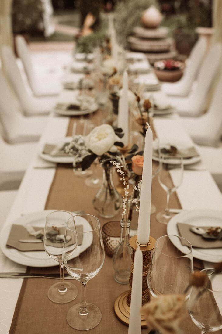 Gartenparty zur Hochzeit während Corona