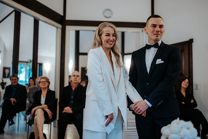 Corona-Hochzeit - Greta und Dominic haben es durchgezogen